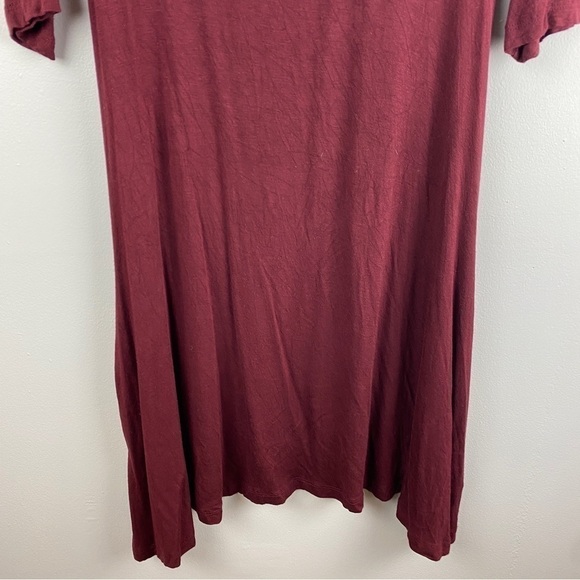 LIVING Doll Burgundy Jersey Knit 3/4 Sleeve Crew Neck Dress Medium - Picture 4 of 8
